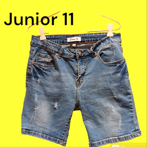 Between Us Denim Shorts 11J EUC - Picture 1 of 8